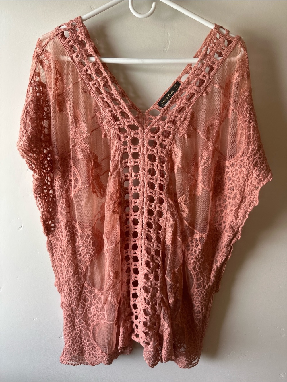 Crochet & Lace V-Neck Tunic in Dusty Rose